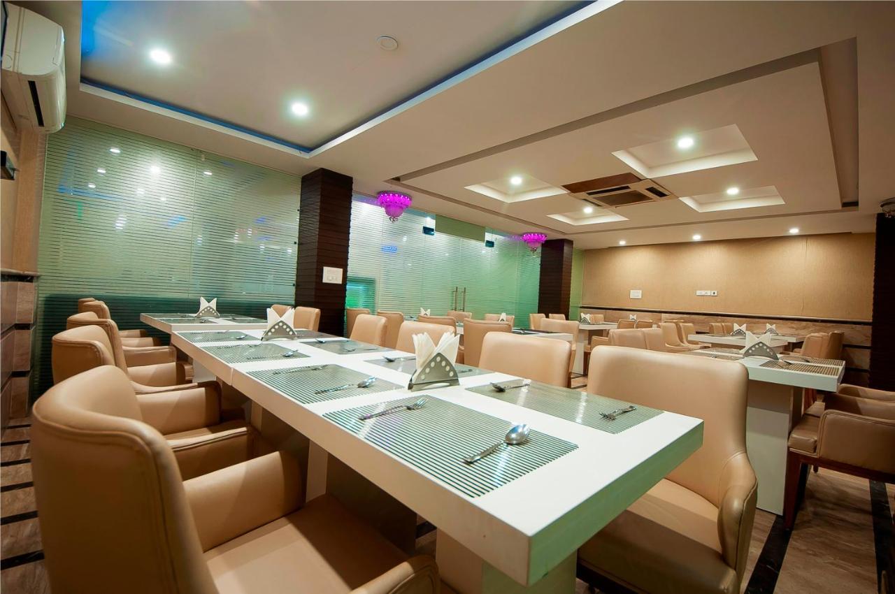 Hotel Fairmint Global Nueva Delhi Exterior foto